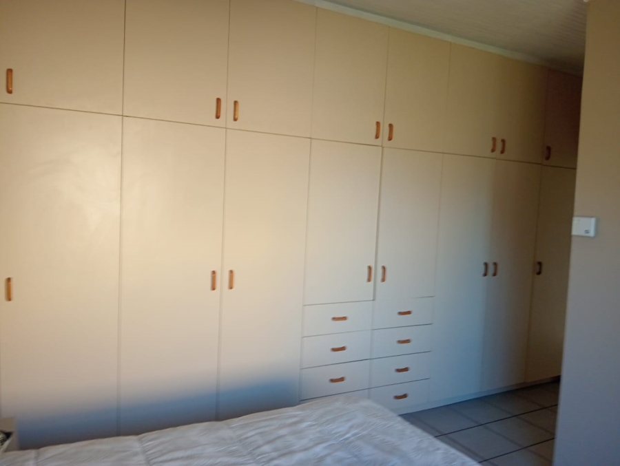 3 Bedroom Property for Sale in Wavecrest Eastern Cape